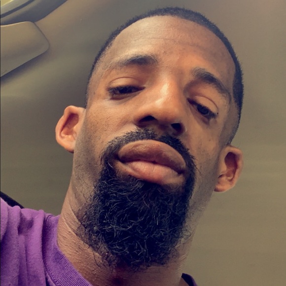 Profile Picture of Derrick Conner (@derrickjc1989) on Poshmark