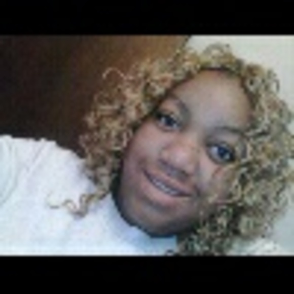 Profile Picture of Sherrika Blake (@elegantbeauty) on Poshmark