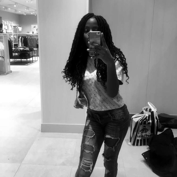 Profile Picture of Patricia Telfair (@bbymulani) on Poshmark