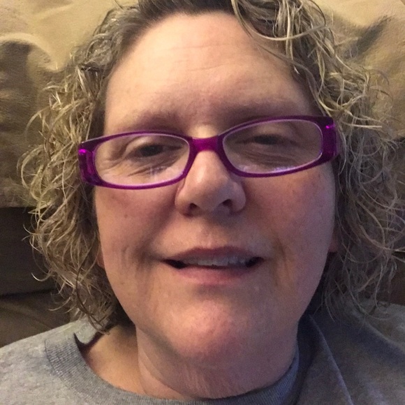 Profile Picture of Nancy Shoemaker (@nancy_shoemaker) on Poshmark