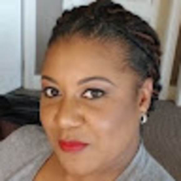 Profile Picture of Marshelle Hightower (@marshelle_h) on Poshmark