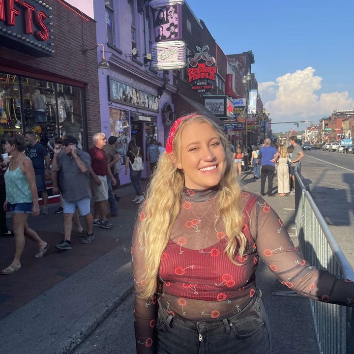 Profile Picture of user9040274336477 (@lindsey_counts) on Tiktok