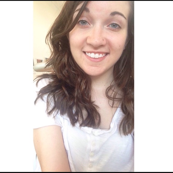 Profile Picture of Heather Piccoli (@heatherpiccoli) on Poshmark