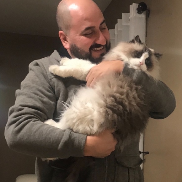 Profile Picture of Cornelio Carreno (@carrenofamilyy) on Poshmark