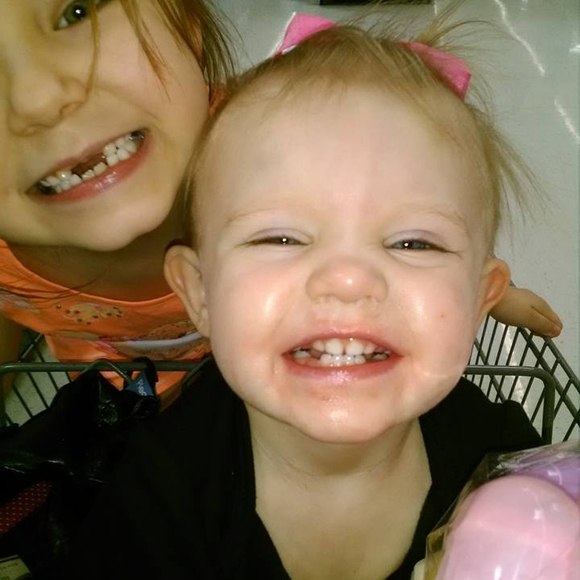 Profile Picture of Lisa Elgin (@lisaroo3) on Poshmark