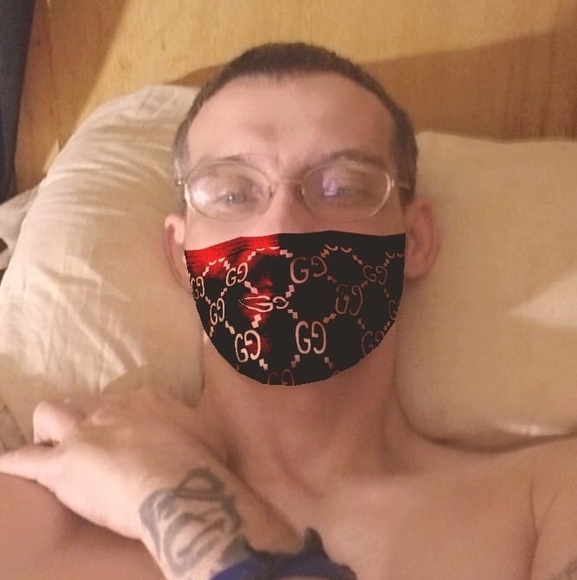 Profile Picture of Clinton Castle (@clintoncastle27) on Poshmark