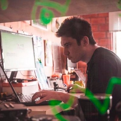 Profile Picture of Jonathan Steffens (@WazzupDeveloper) on Twitter