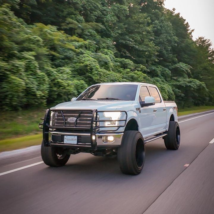 Profile Picture of 𝑔𝓊𝒻𝒻𝑒𝓎 (@guffey_5.0) on Tiktok