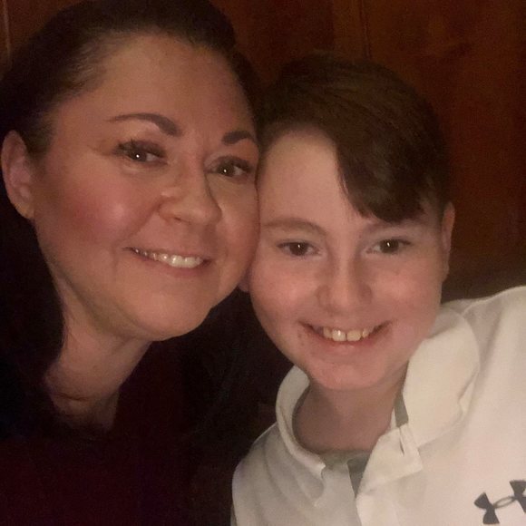 Profile Picture of Amy Speer (@admspeer) on Poshmark