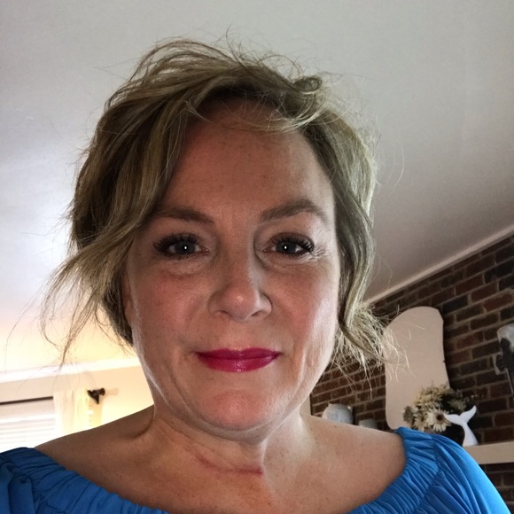 Profile Picture of Kerry Patterson (@mrsklp) on Poshmark
