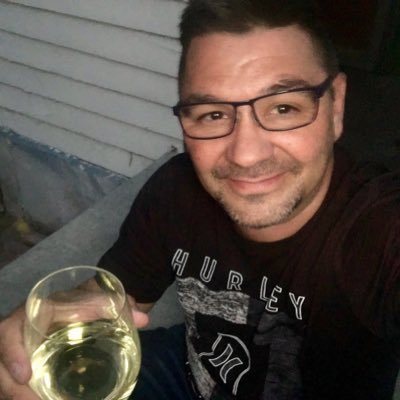Profile Picture of Brad LaRue (@brad_larue) on Twitter