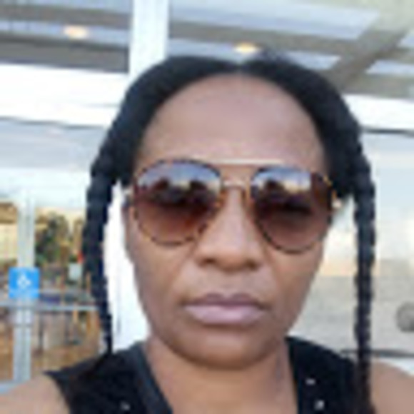 Profile Picture of Odette Munganga (@makevin01) on Poshmark