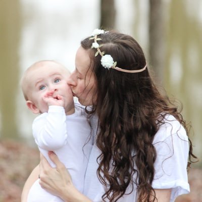 Profile Picture of Ashlee Whitlock Owen (@ashleerivers10) on Twitter