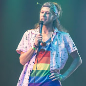Profile Picture of Dustin Goss (@dustintellsjokes) on Youtube