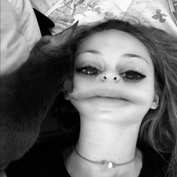 Profile Picture of Savannah Spitznas (@savspitz) on Poshmark