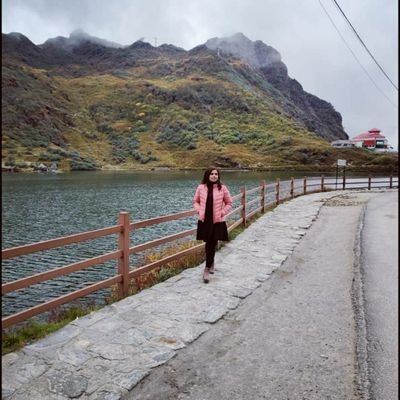 Profile Picture of Radhika Singh (@lawordsmithess) on Twitter