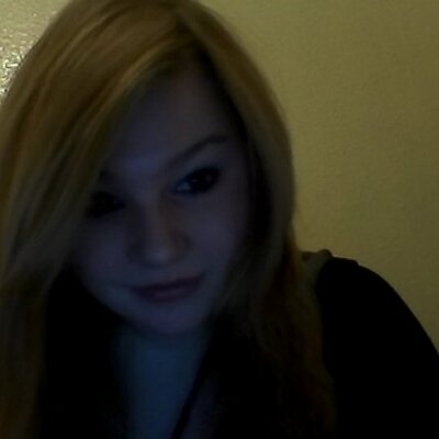 Profile Picture of WHiTnEy LOmAx (@_whit_lomax_) on Twitter