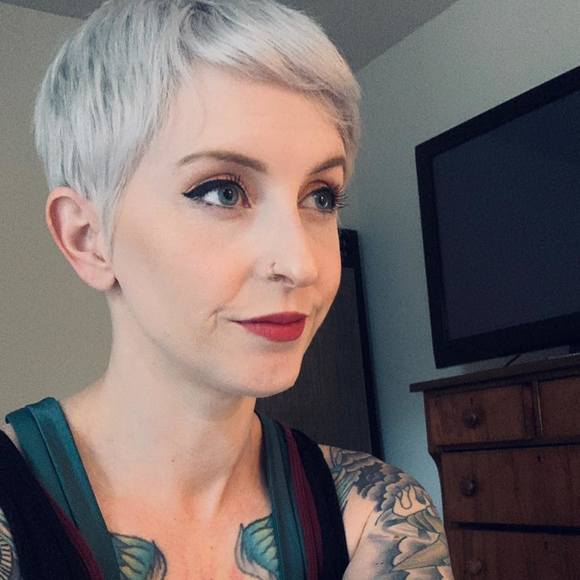 Profile Picture of Kendra Newton (@kendra5952) on Poshmark
