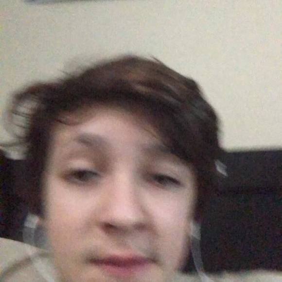 Profile Picture of Biley Birkland (@pureteasopure) on Poshmark