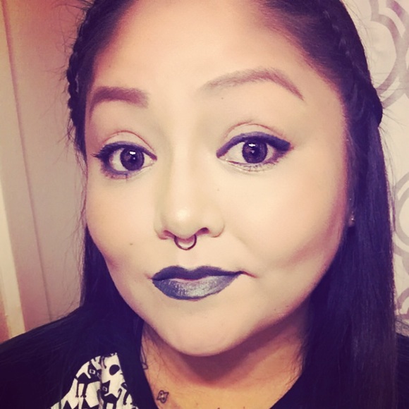Profile Picture of Crystal Yazzie (@azchick54) on Poshmark