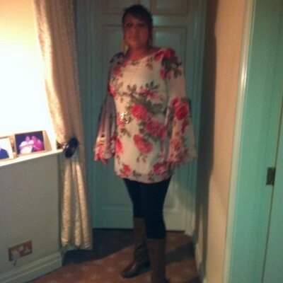 Profile Picture of Katie Freer (@grandad1920) on Twitter