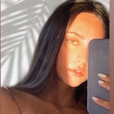Profile Picture of Giovana Martignago (@gimartignago) on Twitter