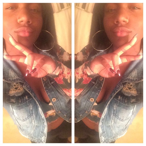 Profile Picture of Jacquelyn Patterson (@jaayrenee_) on Poshmark