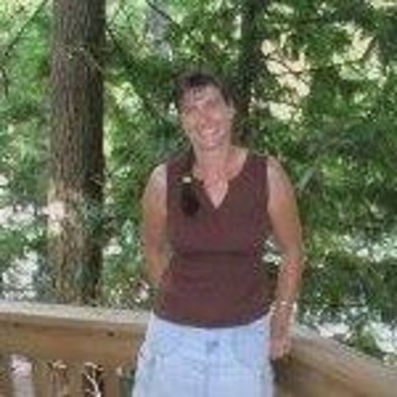 Profile Picture of Mary Sexton (@msexton1228) on Poshmark