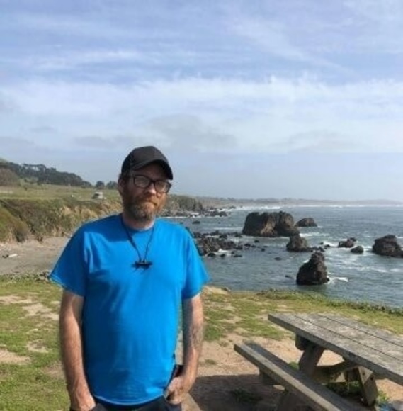 Profile Picture of Davey Cameron ii (@camerondavey09) on Poshmark