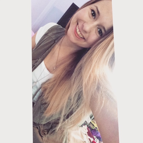 Profile Picture of Maranda Lasure (@maranda191) on Poshmark