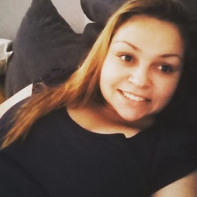 Profile Picture of Simone Barros (@simonebarros30) on Twitter