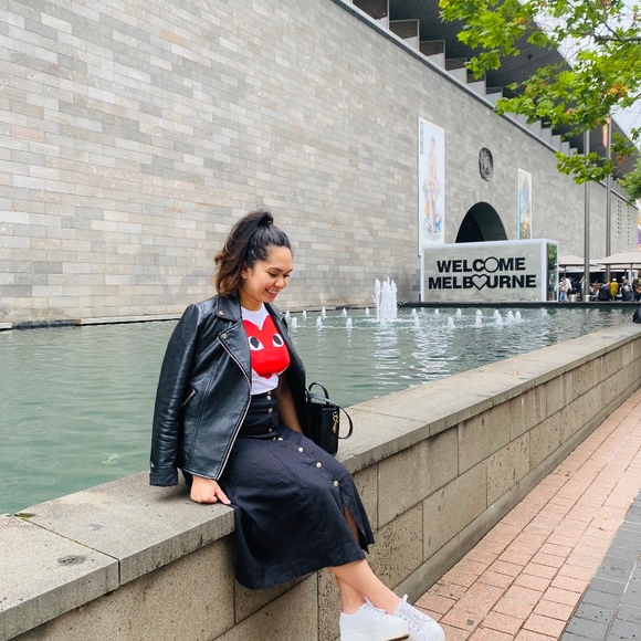 Melissa Champaneri - Poshmark Profile Picture of Melissa Champaneri (@melissaroseeeer) on Poshmark