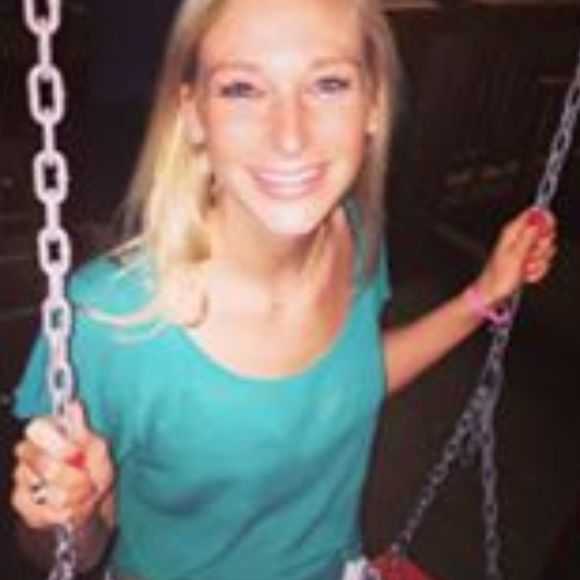 Profile Picture of Blake Eakin (@beakin) on Poshmark