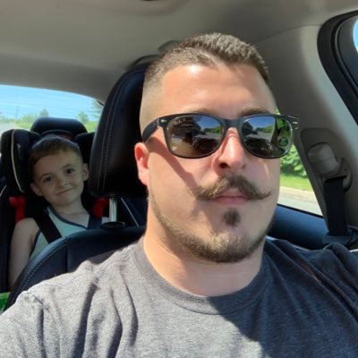 Profile Picture of John Walsh III (@BubWalsh) on Twitter