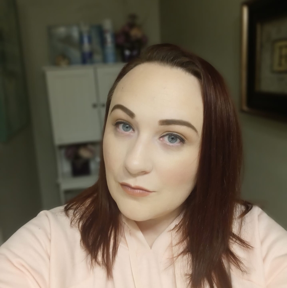 Profile Picture of Anna Birrer (@texasangel0926) on Poshmark