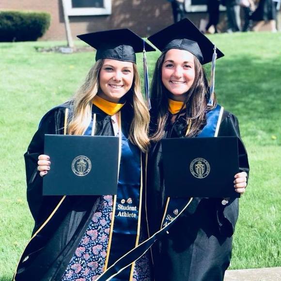 Profile Picture of Kristen Plukas (@kristenpl) on Poshmark