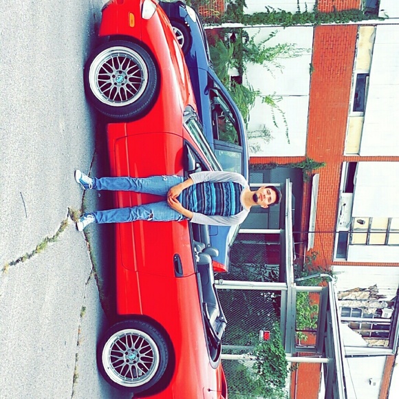 Profile Picture of Anibal Solis (@solis7jr) on Poshmark