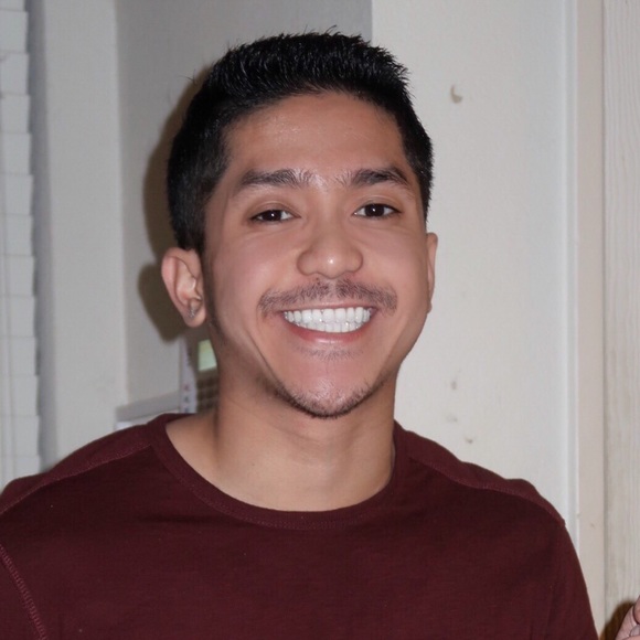 Profile Picture of Daryl keith Cristobal (@dvrrryl) on Poshmark