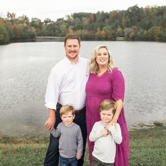 Profile Picture of Kendall Trebour (@kendall_trebour) on Poshmark