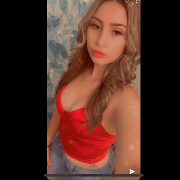 Profile Picture of Anahis Greeneyes (@ana_playboy1) on Poshmark