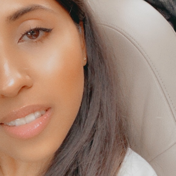 Profile Picture of Vanessa Soto (@vthrill) on Poshmark