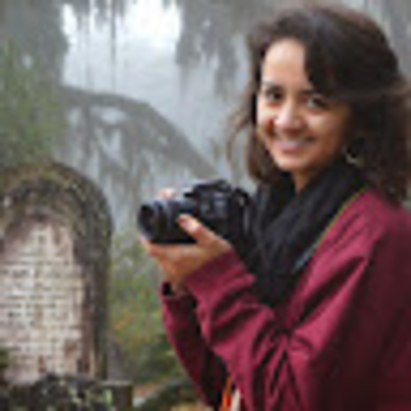 Profile Picture of Marleana Mahoozi (@marleana19) on Poshmark