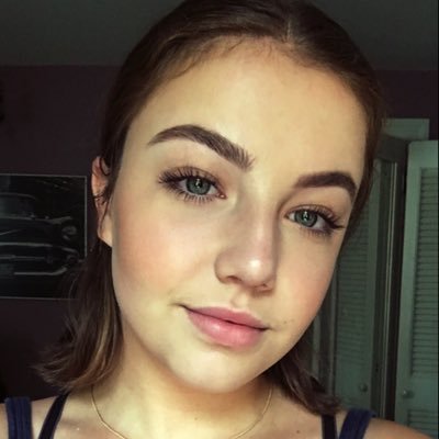 Profile Picture of Maureen Conly (@MOwitDaFlow) on Twitter