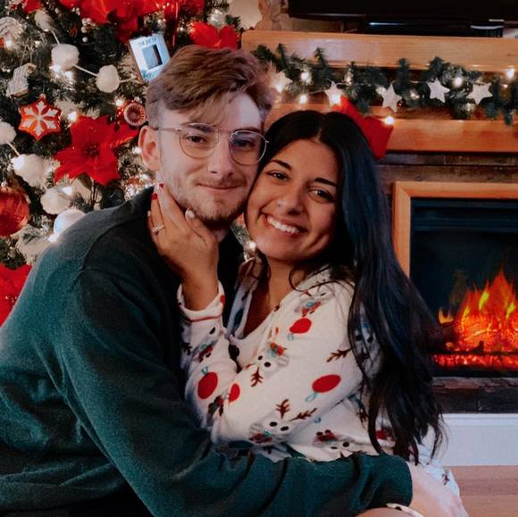 Profile Picture of Debbie Videla (@sdgvivi) on Poshmark