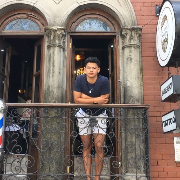 Profile Picture of Alejandro Suarez (@asuarez1129) on Poshmark