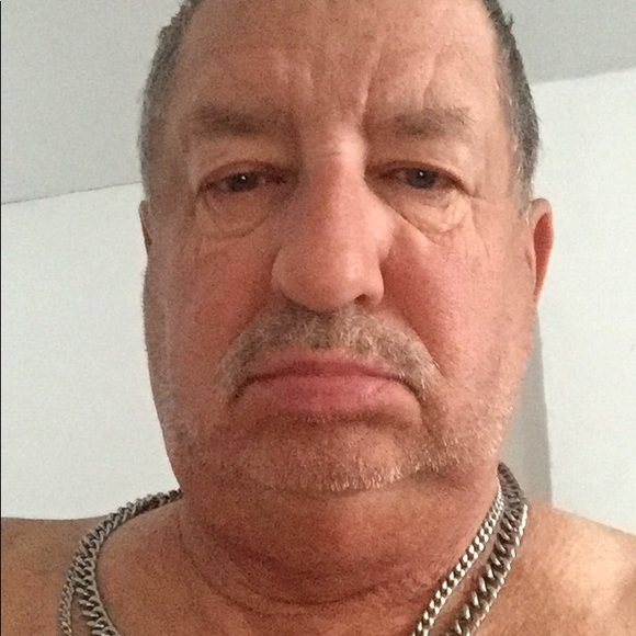 Profile Picture of Michael Schindler (@mikeschin) on Poshmark