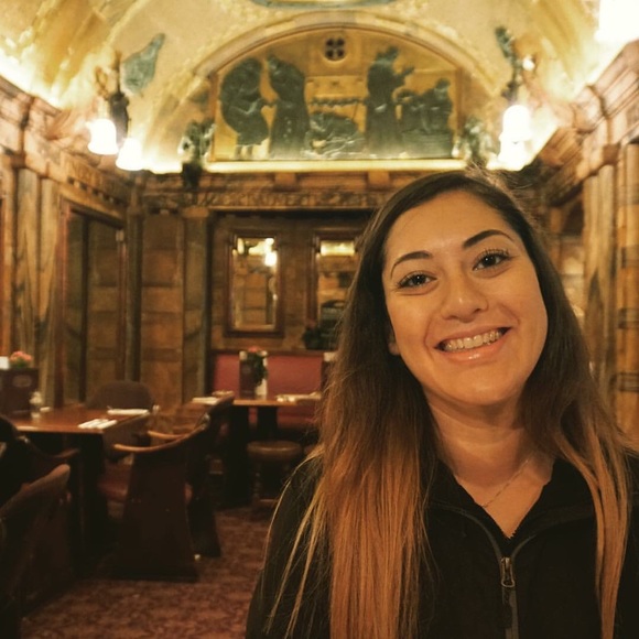 Profile Picture of Heather Ginochio (@hginochio) on Poshmark