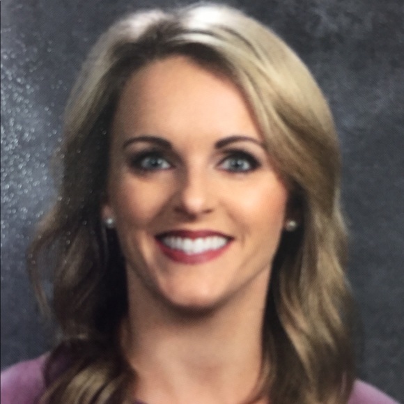 Profile Picture of Alicia Birky (@abirk87) on Poshmark