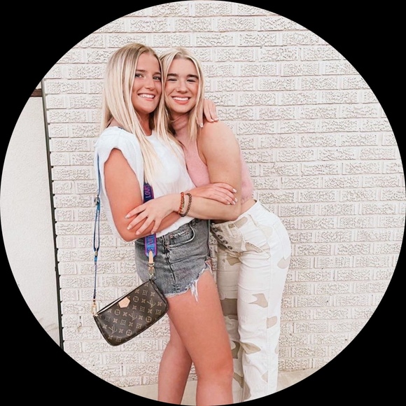 Profile Picture of Camryn Hasselwander (@camrynhixon) on Poshmark