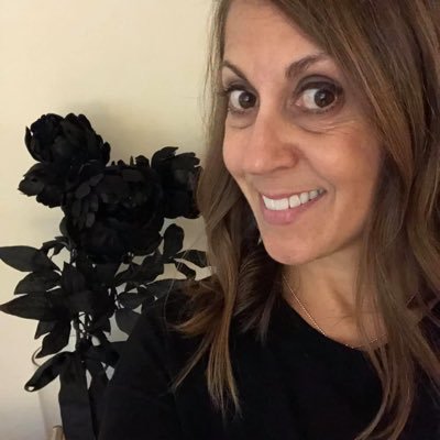 Profile Picture of Alicia DeCesaris (@AliciaDeCesaris) on Twitter